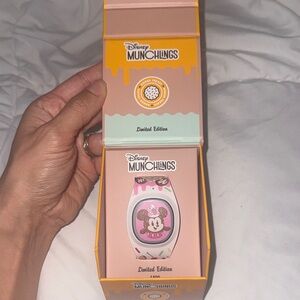 Disney Munchlings Limited Edition  MagicBand